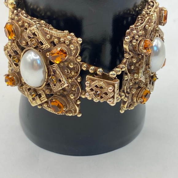 Vintage Filigree Brass Bracelet. Rhinestone Faux pearl wide high end 6”in - Picture 12 of 13
